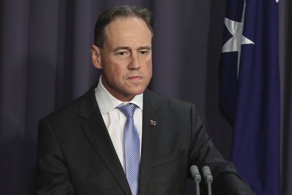 Health Minister Greg Hunt has confirmed that the minimum recommended age for receiving the AztraZeneca vaccine has been raised to 60.