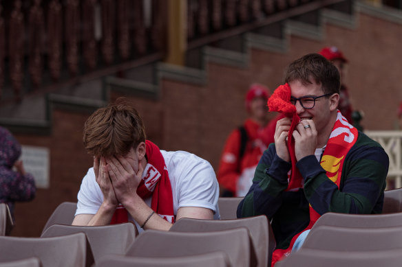 Swans fans at the SCG live site couldn’t bear to look.