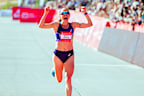 Izzi Batt-Doyle finishing the Chicago Marathon and breaking Jessica Stenson’s Australian women’s marathon record.