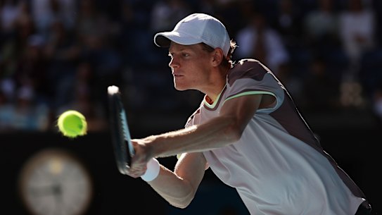 Jannik Sinner’s has been aggressive from the baseline all day.