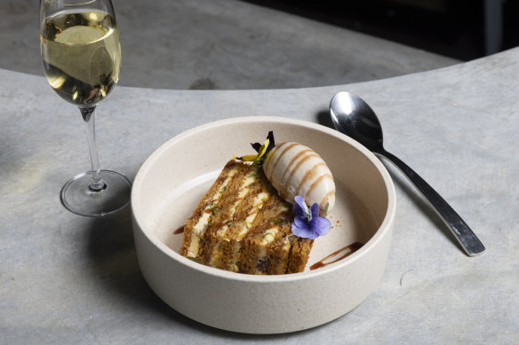 Honey cake with bamboo-shoot ice-cream.