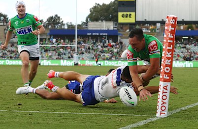 Match-saver: Warriors captain Roger Tuivasa-Sheck knocks  