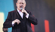 John Farnham performs on stage at Falls Festival on January 4, 2020 in Fremantle, Australia.