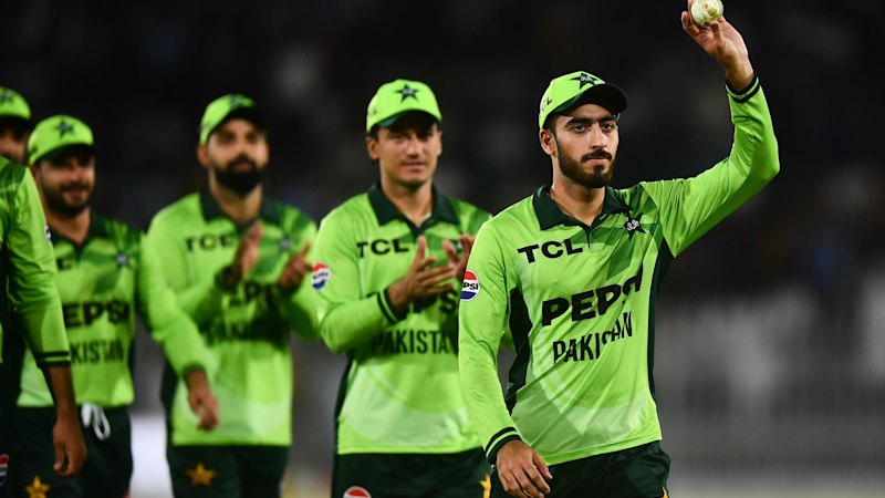 Minhas’ five-wicket haul on ODI debut earns Pakistan five-wicket win over Australia