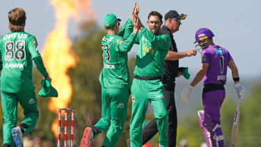 Fired up: Glenn Maxwell (centre) celebrates  after dismissing Hobart's D'Arcy Short.