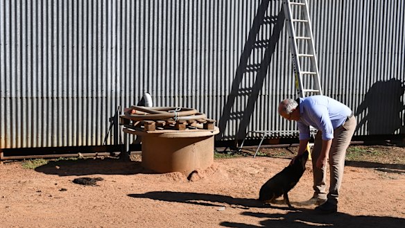 Prime Minister Scott Morrison on the campaign trail near Dubbo on Saturday.