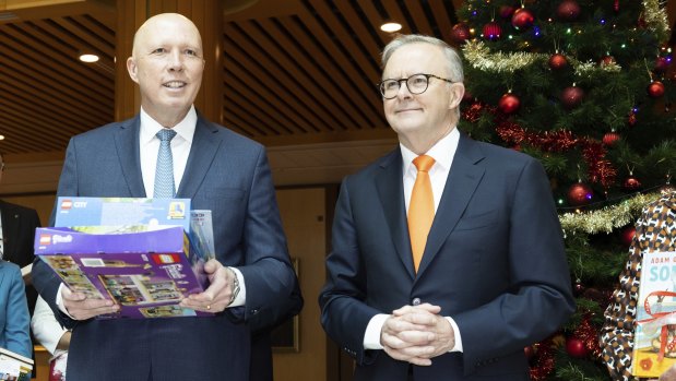 Peter Dutton and Anthony Albanese paid tribute to volunteers in their Christmas messages.