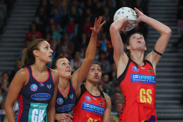 The arrival of  Irene van Dyk from New Zealand signalled the start of a new age in Trans-Tasman netball.