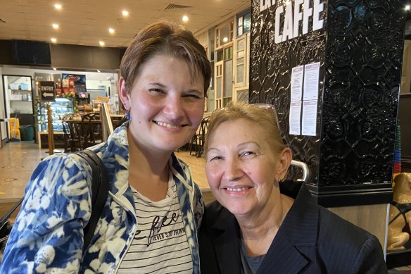 Cinema-goers  Teressa Lindsay and her mother, Kaitlyn, say walking across a green bridge from the city would be enjoyable and practical.