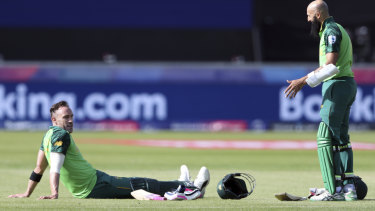 South Africa's captain Faf du Plessis (left) chats with Amla. Saturday's clash against Australia will be the final match for several Proteas.