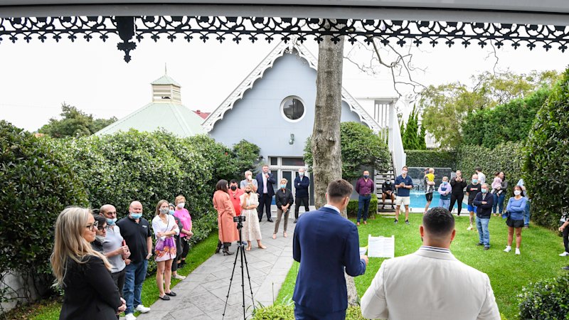 Randwick manor sells for $8.97 million at auction, breaking suburb record
