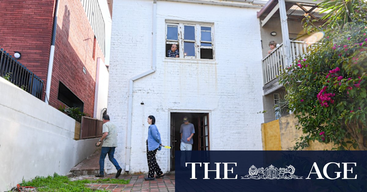 Sydney auctions: Young couples pays $3 million for Bronte fixer-upper, once home to photographer Valentin Sowada - Vimarsana News