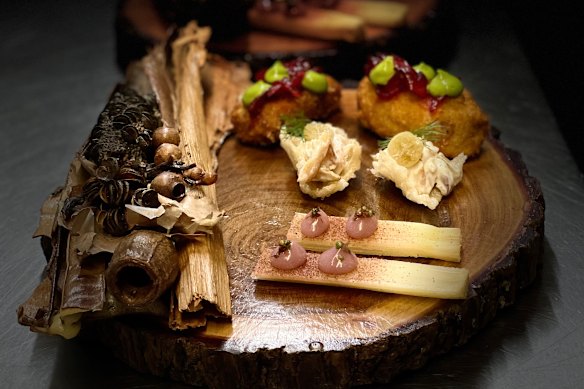 Snack plate presented on a serving platter made from ironbark (the sugar cane at the bottom is a signature from The Flackyard’s original Mackay incarnation).
