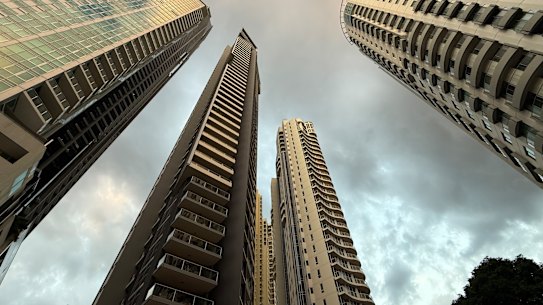 The federal government has set an ambitious target to build 1.2 million homes over the next five years, with many of these homes to be apartments. However, Cities People Love says reports of small, dark and claustrophobic apartments are common. 