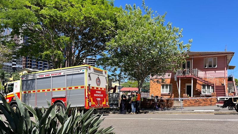 Man dies after retaining wall collapse on worksite
