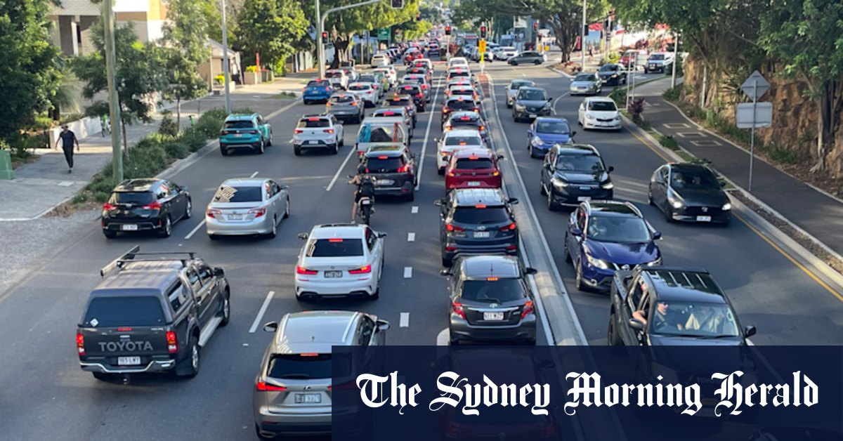 Roads reopen hours after police called to man on roof