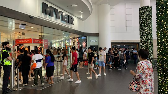 Sydney Boxing Day sales, Myer Market St entrance about 11.30am.