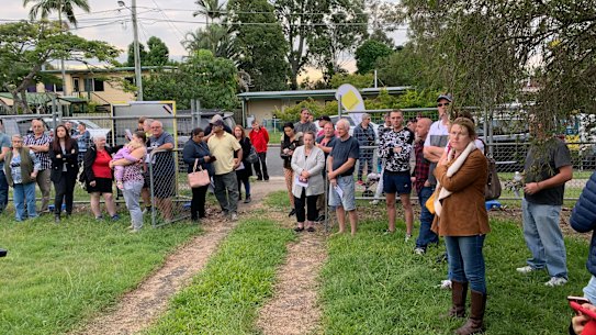 The crowd at a 2019 auction in Marsden, Logan City, when rates were low and property values were rising.