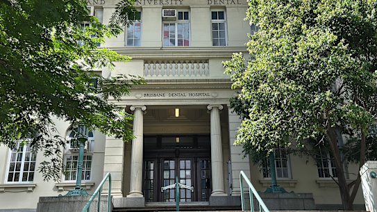 O Brisbane Dental Hospital and College, tombado como patrimônio.