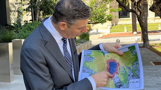 Opposition leader Basil Zempilas says the government needs to come clean on the southern portion of the Burswood racetrack.