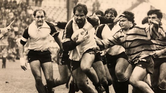 Old school ... Peter FitzSimons playing for Brive.