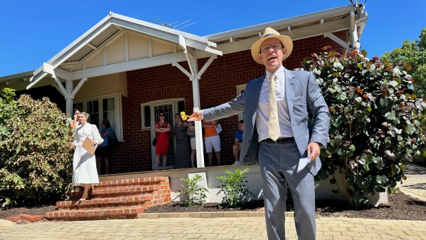 Auctions are a ‘blood sport’ in Melbourne. But in Perth, they’re barely a sideshow. Why?