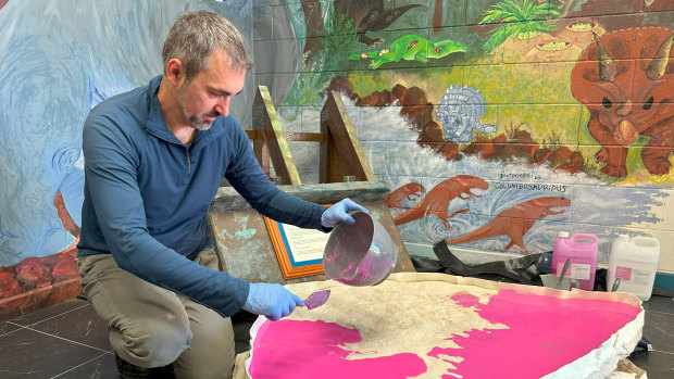A University of Queensland researcher has confirmed a boulder at a regional school contains one of the highest concentrations of dinosaur footprints per square metre ever documented in Australia. Dr Anthony Romilio from UQ’s Dinosaur Lab  has identified 66 fossilised footprints left in the Callide Basin in Central Queensland during the Early Jurassic period, around 200 million years ago.