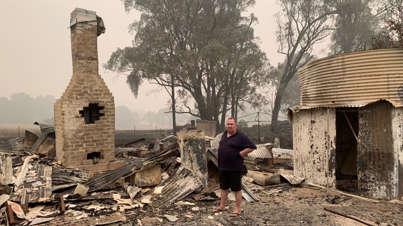 Nsw Fires Tumbarumba Locals Reveal Terrifying Experiences Between Two Giant Bushfire Fronts