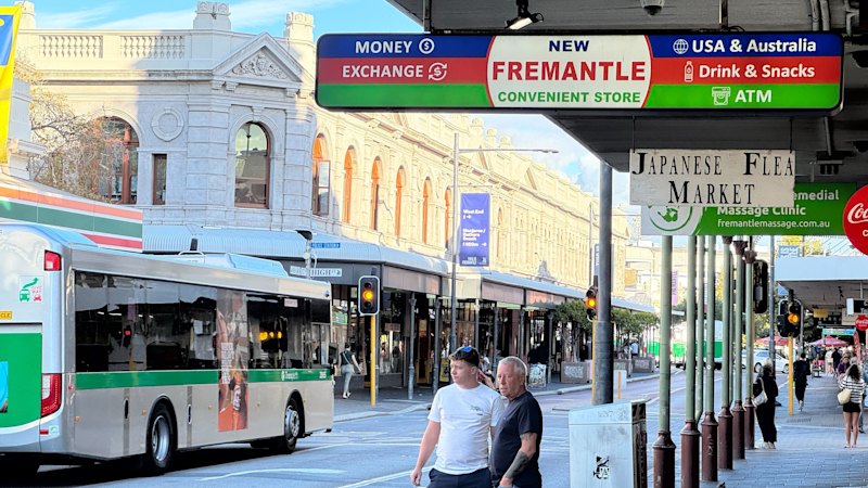 Convenience stores in crosshairs as Freo council moves to combat tobacco black market