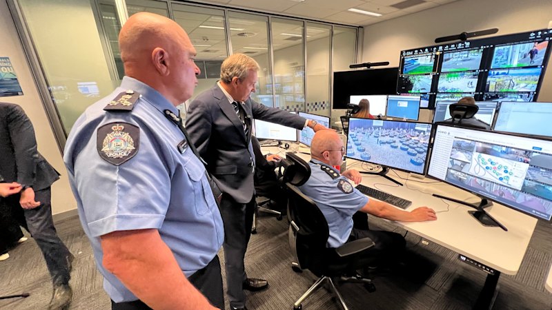 Climate activists banned from entering police ‘fort’ around Perth defence expo