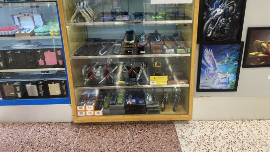 Hunting knives for sale at Keyman in Westfield Hornsby.