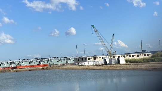 Significant work remains to be completed at the Australian Government’s proposed new quarantine centre at Pinkenba, near Brisbane Airport. It was mean to be completed by “first quarter 2022”, then by “mid 2022″, but looks unlikely to be finished until Christmas.