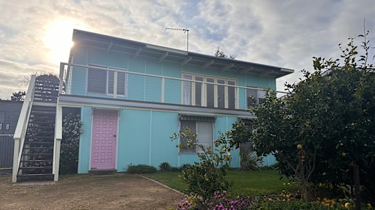 Pies’ beach house.