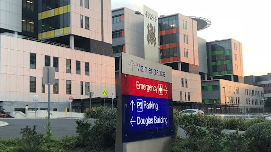 The student nurse worked at Royal North Shore Hospital while potentially infectious.