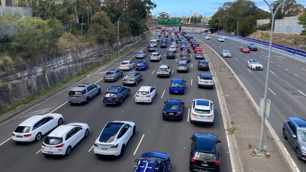 Traffic chaos after crash in Sydney Harbour Tunnel