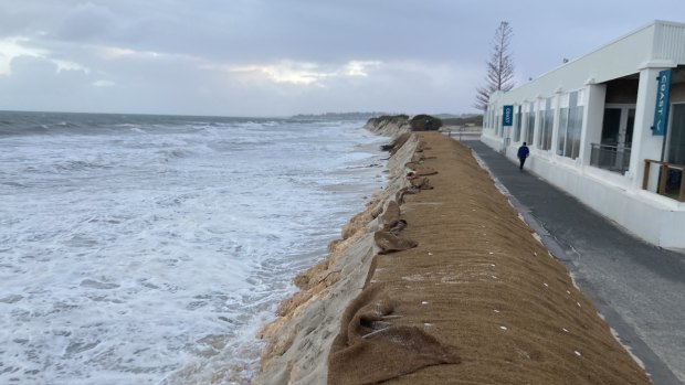 WA coastal erosion and flooding now predictable seven days in advance