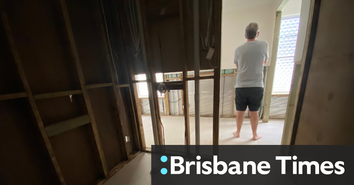 One year on from Brisbane floods, 11,300 insurance claims yet to be settled - Vimarsana News