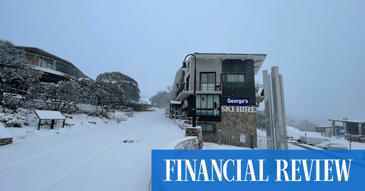 Lack of backpackers stretches ski operators in early season opening - Vimarsana News