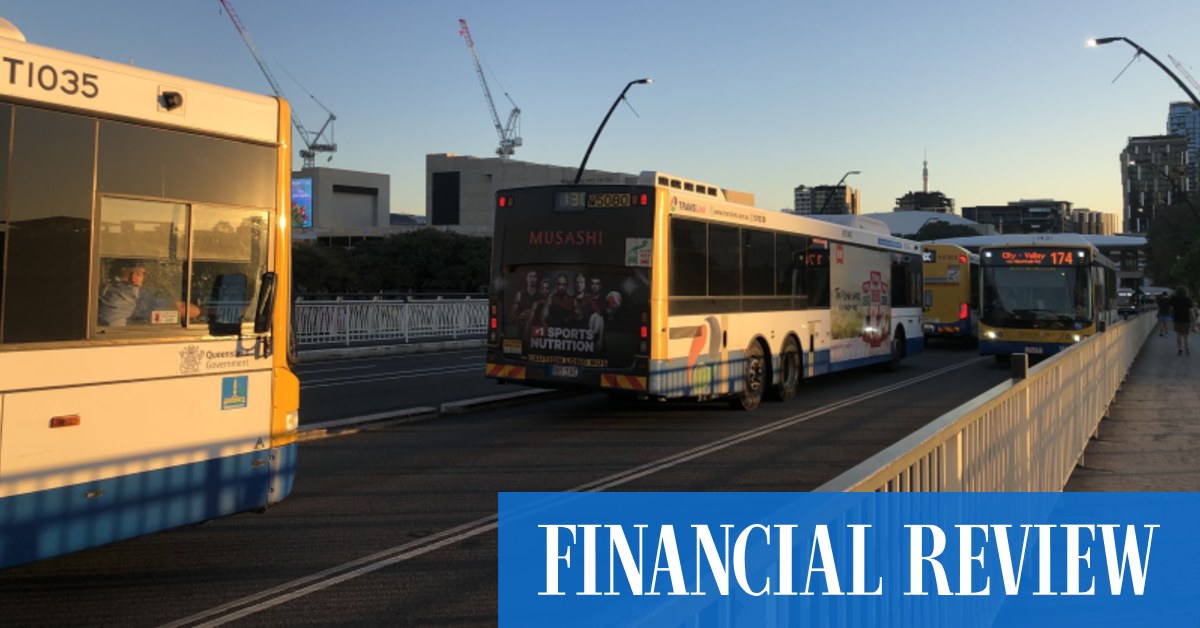 Queensland vows to build electric buses locally thumbnail