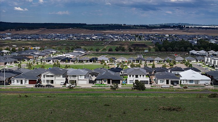 smh.com.au - Clancy Yeates - Five charts that explain what's really happening with housing