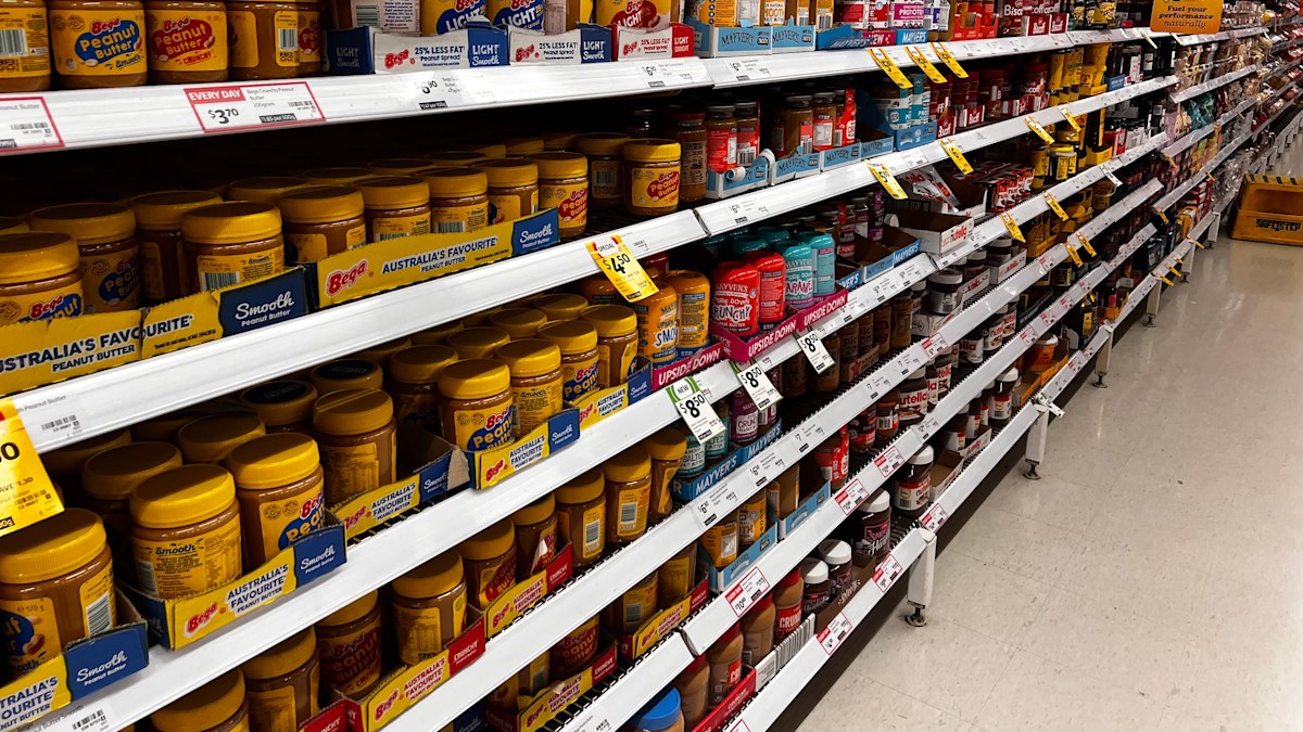 The subconscious trick making you buy top-shelf grocery items