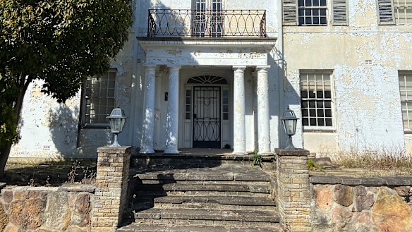 The faded glory of Quambi Place.