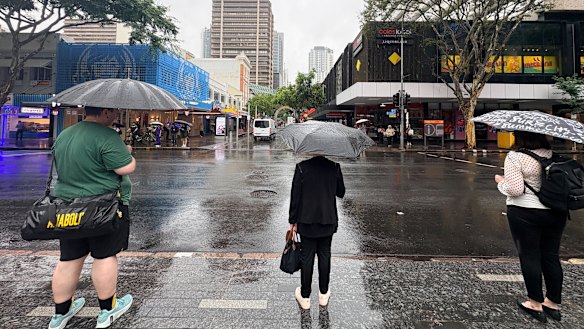 Brisbane weather: Heavy rain, storms and flash flooding forecast as ...