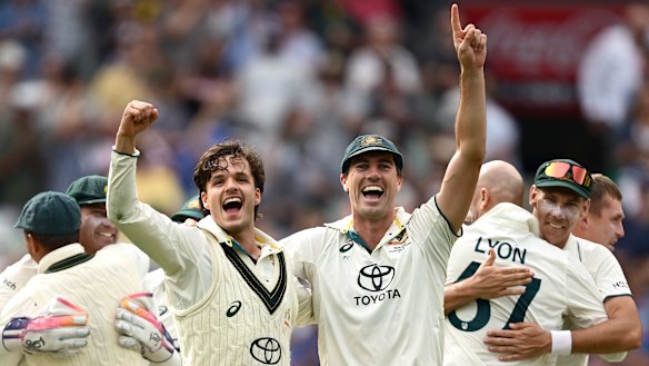 Cummins and Sam Konstas celebrate Australia’s victory over India in the Boxing Day Test last summer.