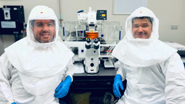 Dr Eduardo Albornoz Balmaceda (left) with colleague Dr Alberto Amarilla Ortiz.