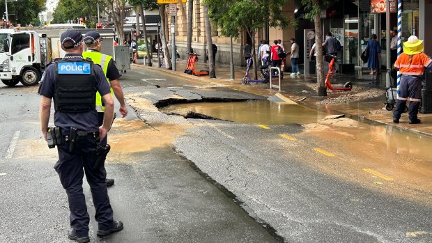 A major water leak in Brisbane’s CBD has inundated streets with gushing water.