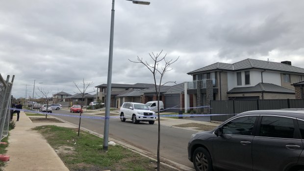 A man has been found dead in suspicious circumstances at a home on Chantelle Parade in Tarneit. 