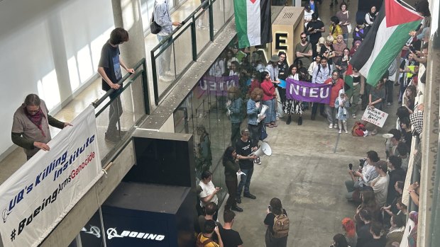 Pro-Palestine protesters are demanding UQ cuts ties with Boeing.