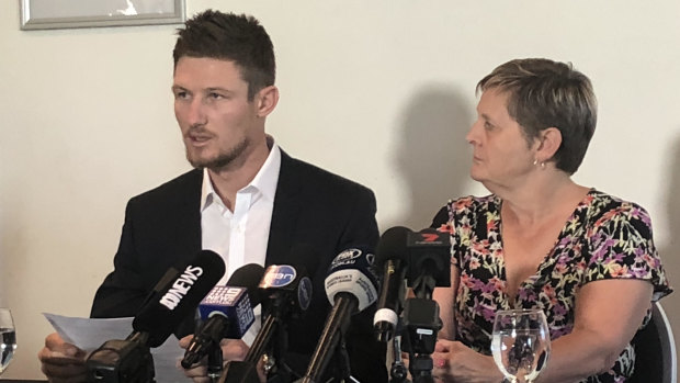 Matthews with WA batsman Cameron Bancroft at a WACA press conference after the ball-tampering scandal.