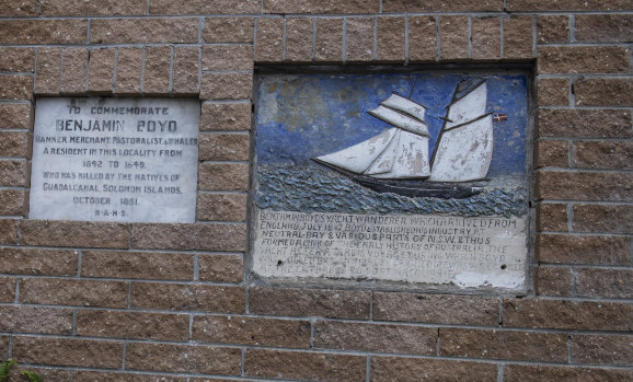 The RAHS Benjamin Boyd plaque on Ben Boyd Road, Neutral Bay. 